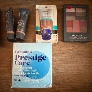 Almay /Mary Kay/Covergirl 
The Complete Look Eyeshadow Palette - Neutral Shades